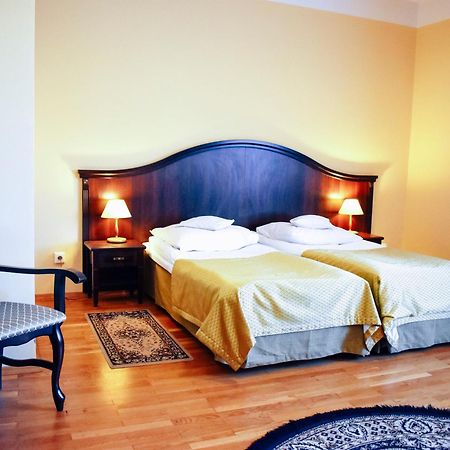 Hotel Zamek Krolewski W Rydzynie Ридзина Екстер'єр фото