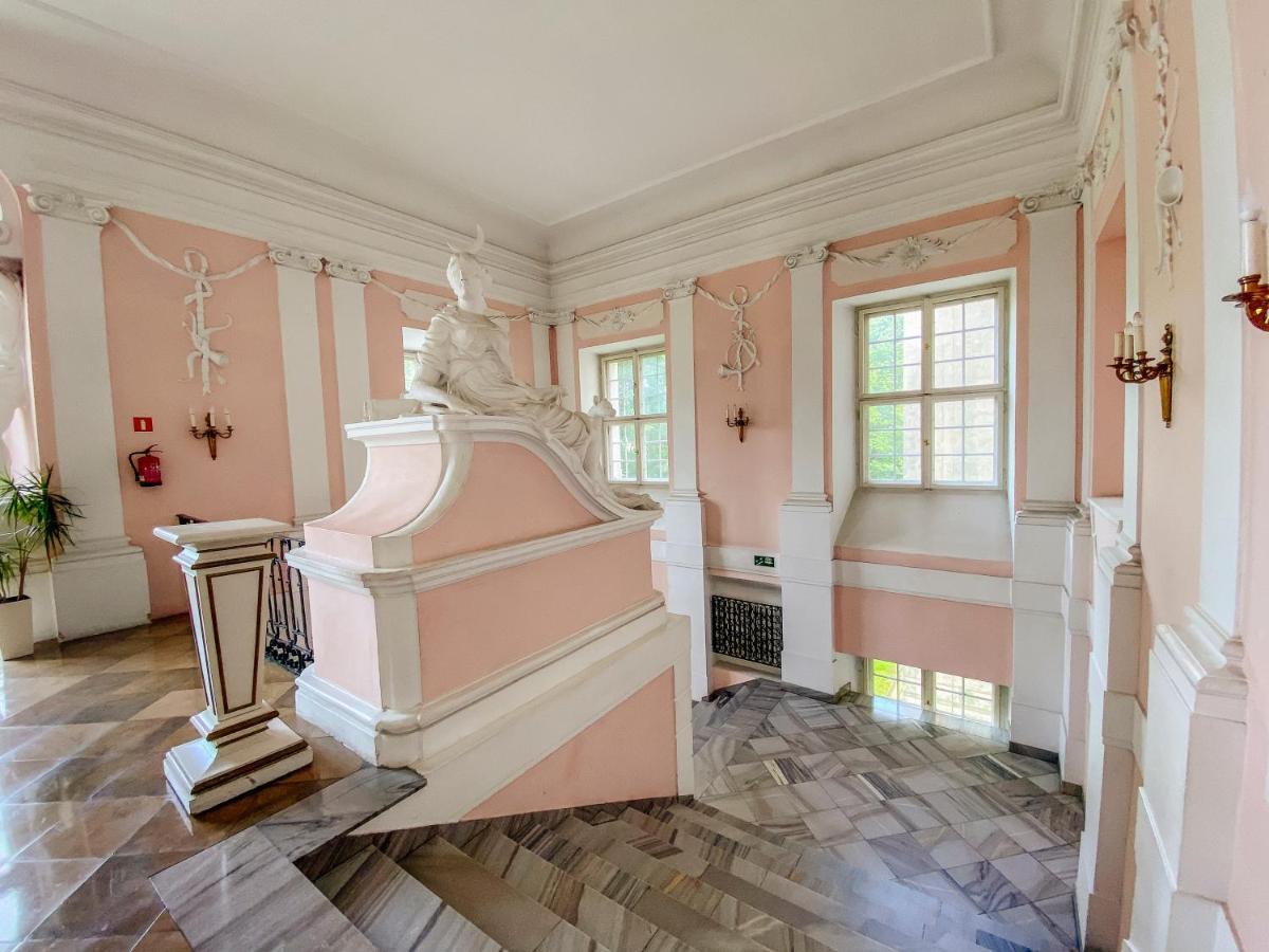 Hotel Zamek Krolewski W Rydzynie Ридзина Екстер'єр фото