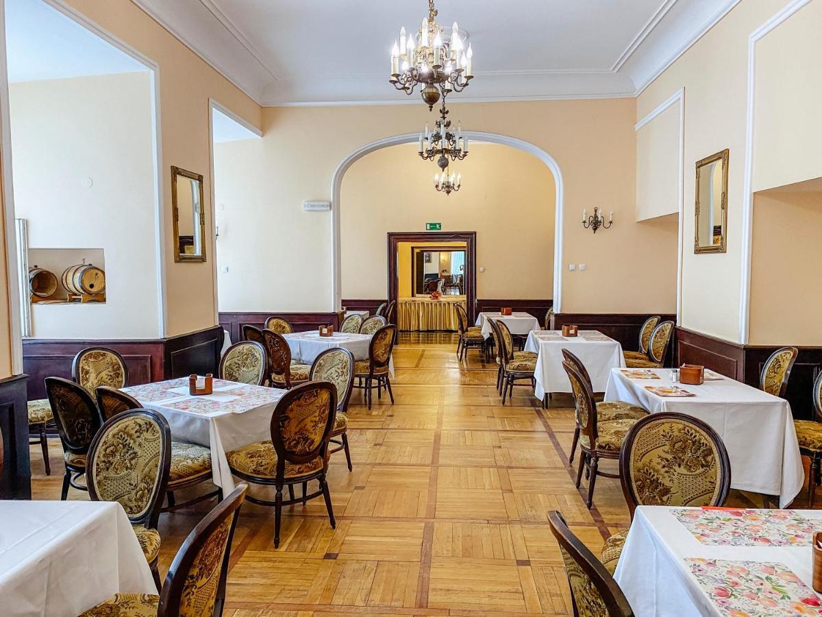 Hotel Zamek Krolewski W Rydzynie Ридзина Екстер'єр фото